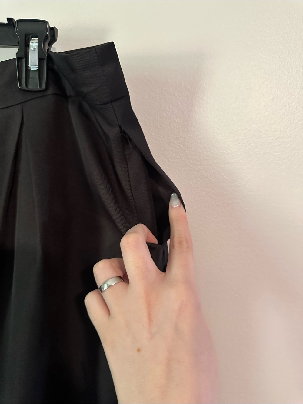 Size 14 Classic Black A-Line Women's Skirt - Picture 5 of 5